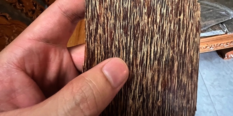 Trầm tinh dầu cao, chìm nước, hình thành lâu năm 